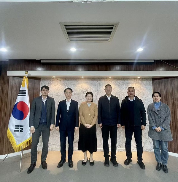 섬서성 상무청 면담